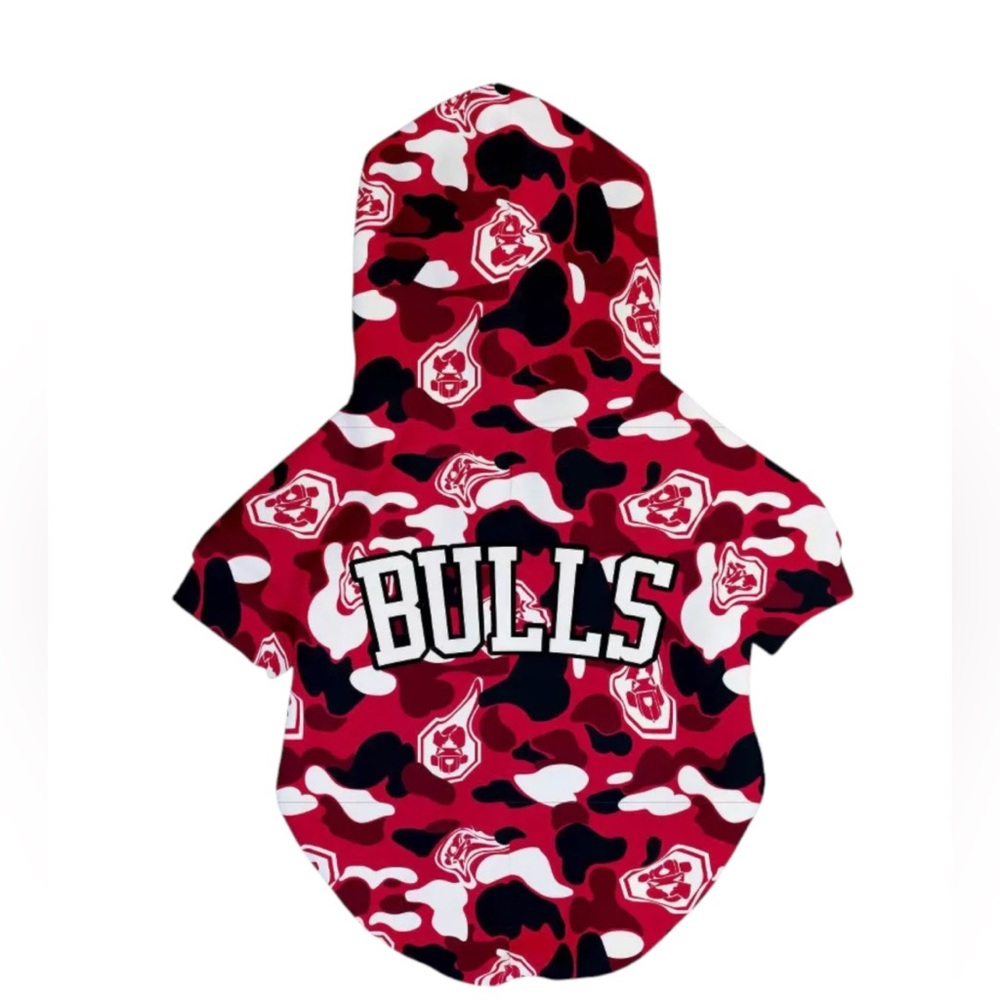 NWT NBA Chicago Bulls Pet Red Camouflage Bulls Hoodie Sweatshirt for Dogs. XL